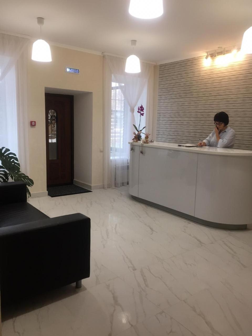 Scandi Hotel Makinsk エクステリア 写真